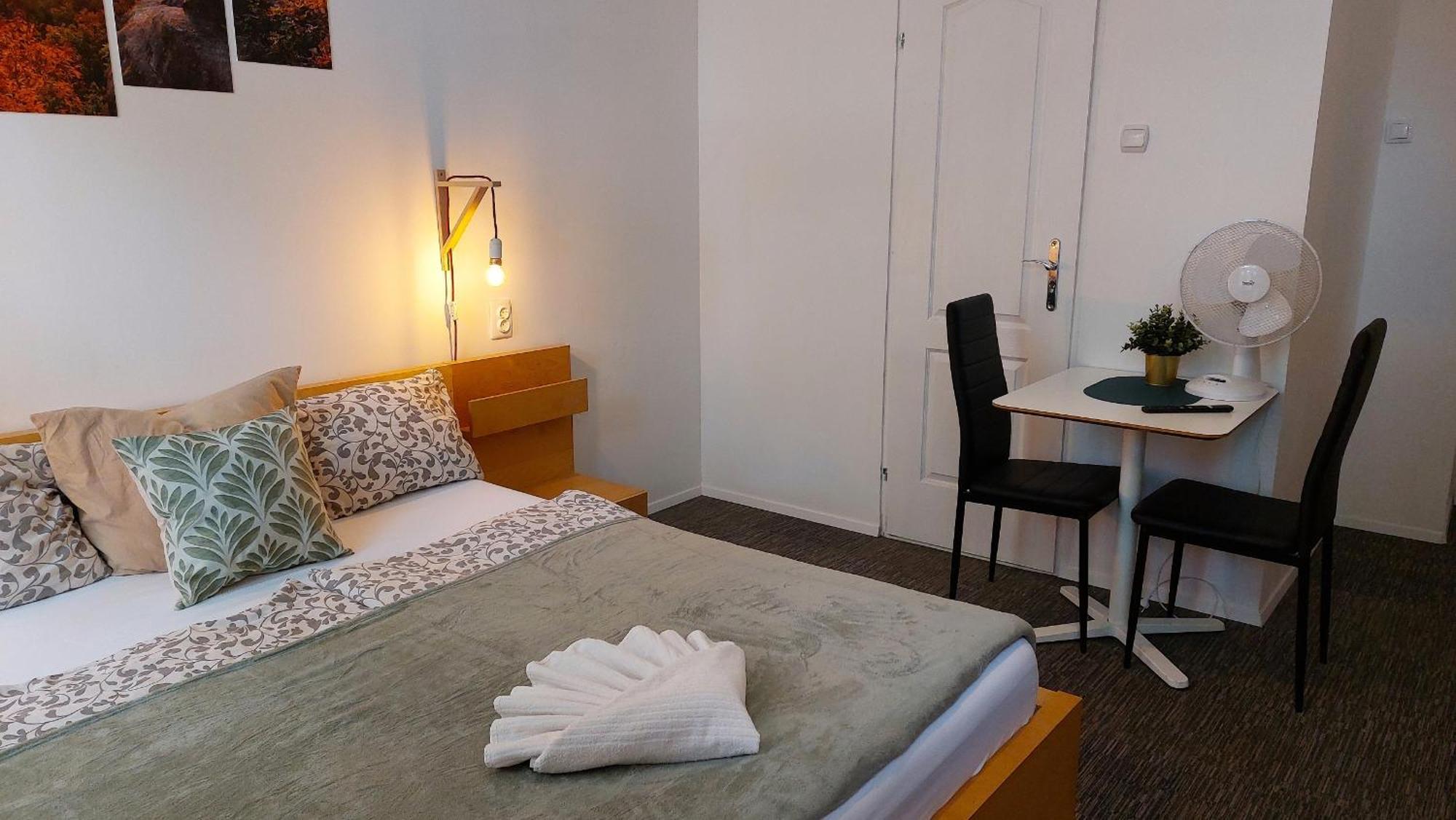 Goodmo Budapest Smart Rooms Luaran gambar